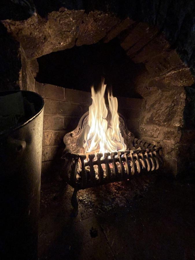 Cross Keys Inn 테베이 외부 사진